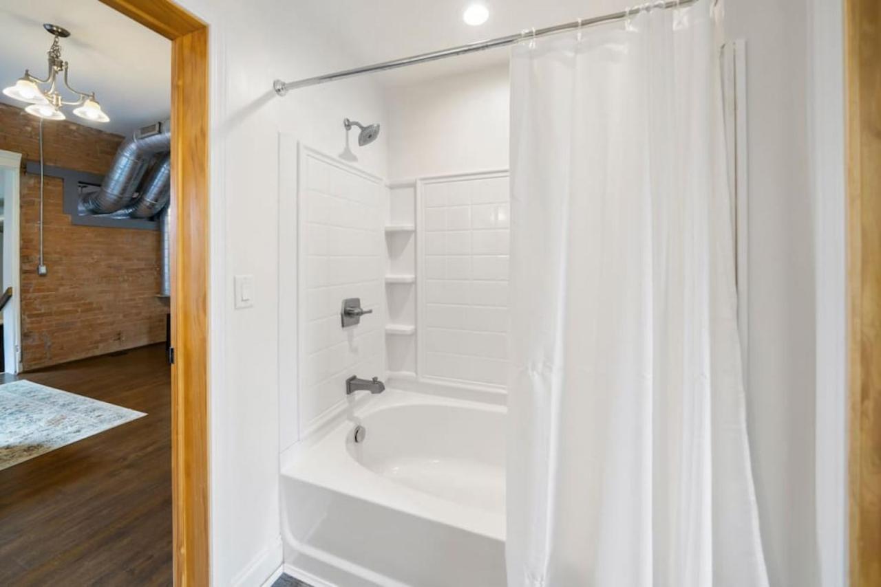 City Escape 2Br Steps To Tql Near Otr And Downtown Синсинати Екстериор снимка